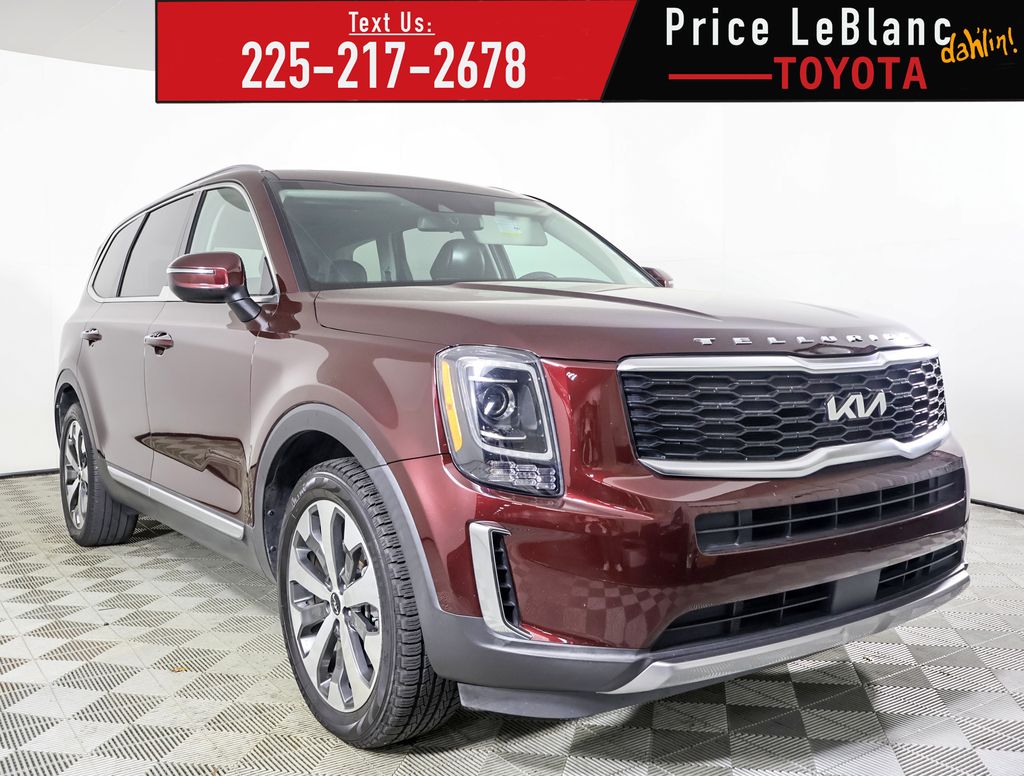 2022 Kia Telluride S's photo