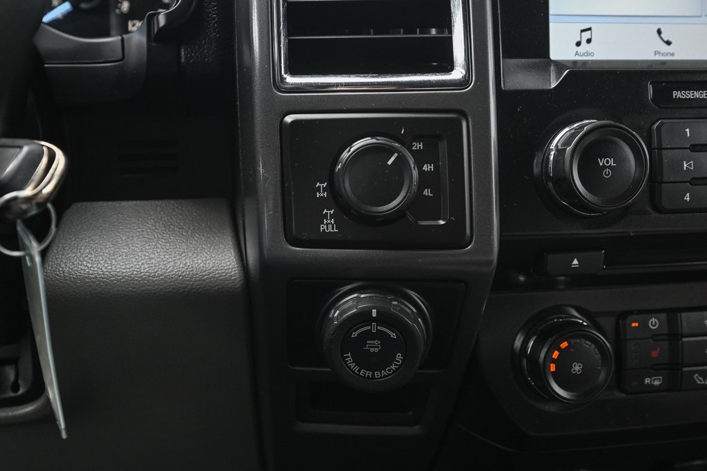 2016 Ford F-150 XLT photo 32