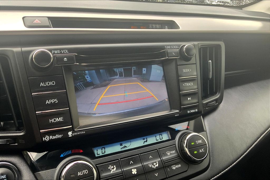 2017 Toyota RAV4 XLE photo 20