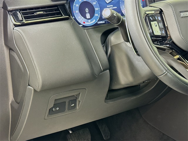 2026 Land Rover Range Rover Velar S photo 10