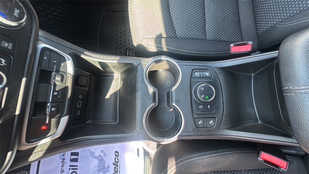 2022 Gmc Terrain SLE photo 16