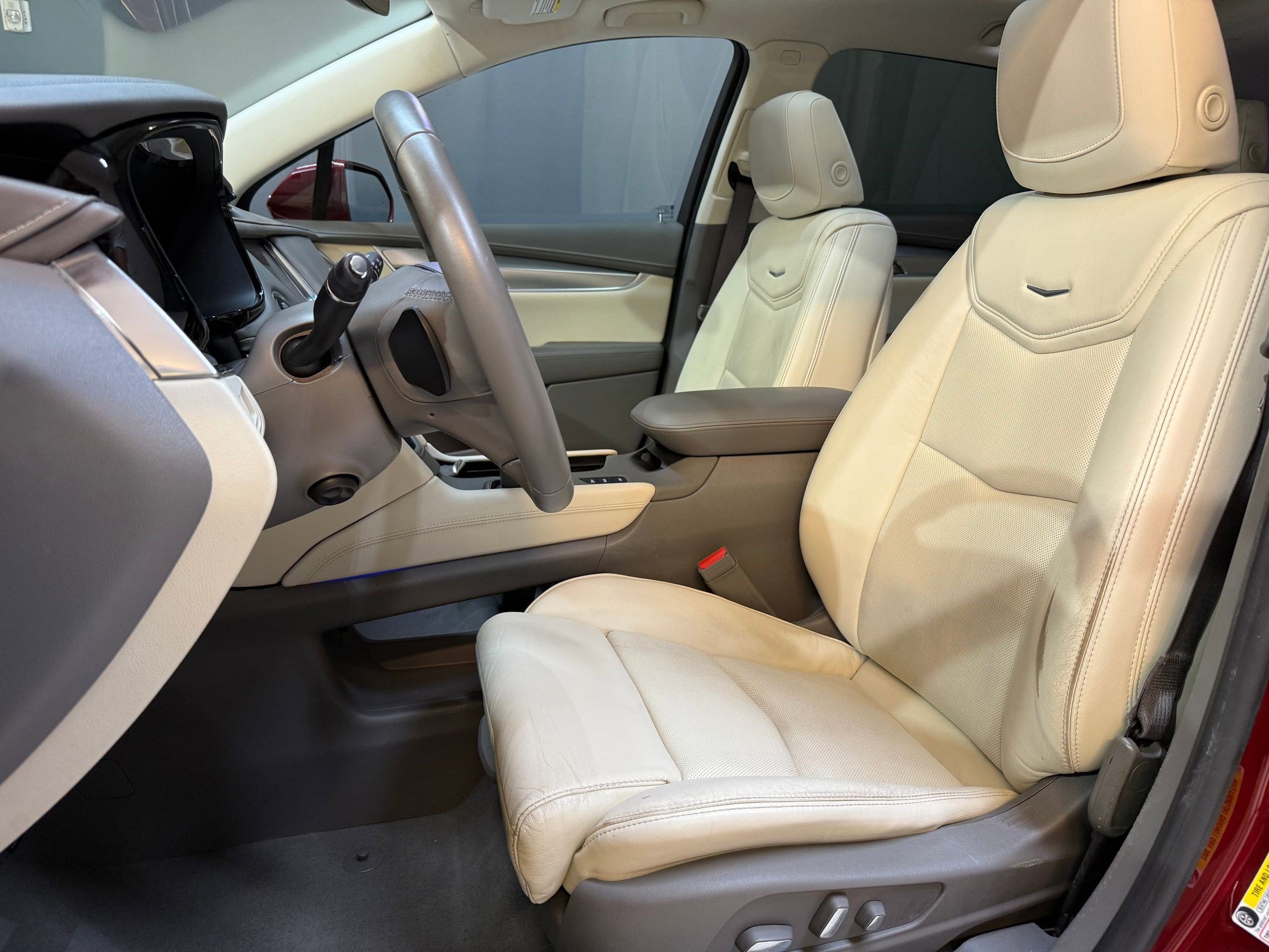 2017 Cadillac XT5 Luxury photo 4