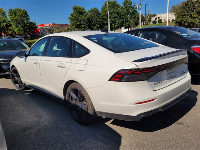2023 Honda Accord Hybrid Sport-L photo 4