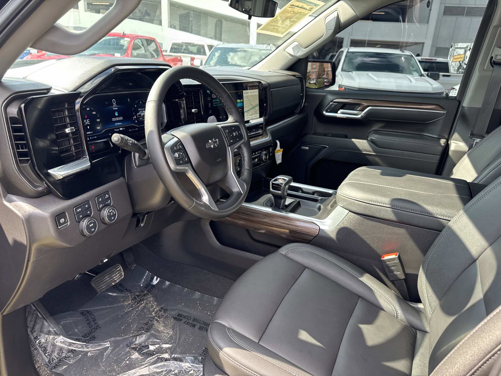 2025 Chevrolet Silverado 1500 LT Trail Boss photo 13