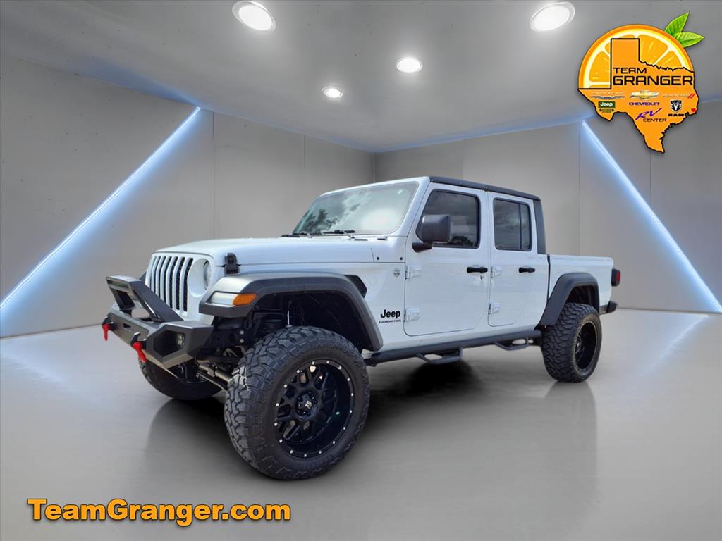 2020 Jeep Gladiator Sport photo 3