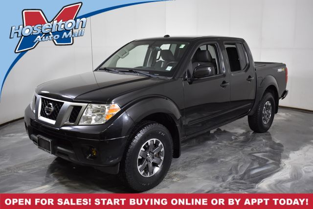 2017 Nissan Frontier PRO-4X's photo