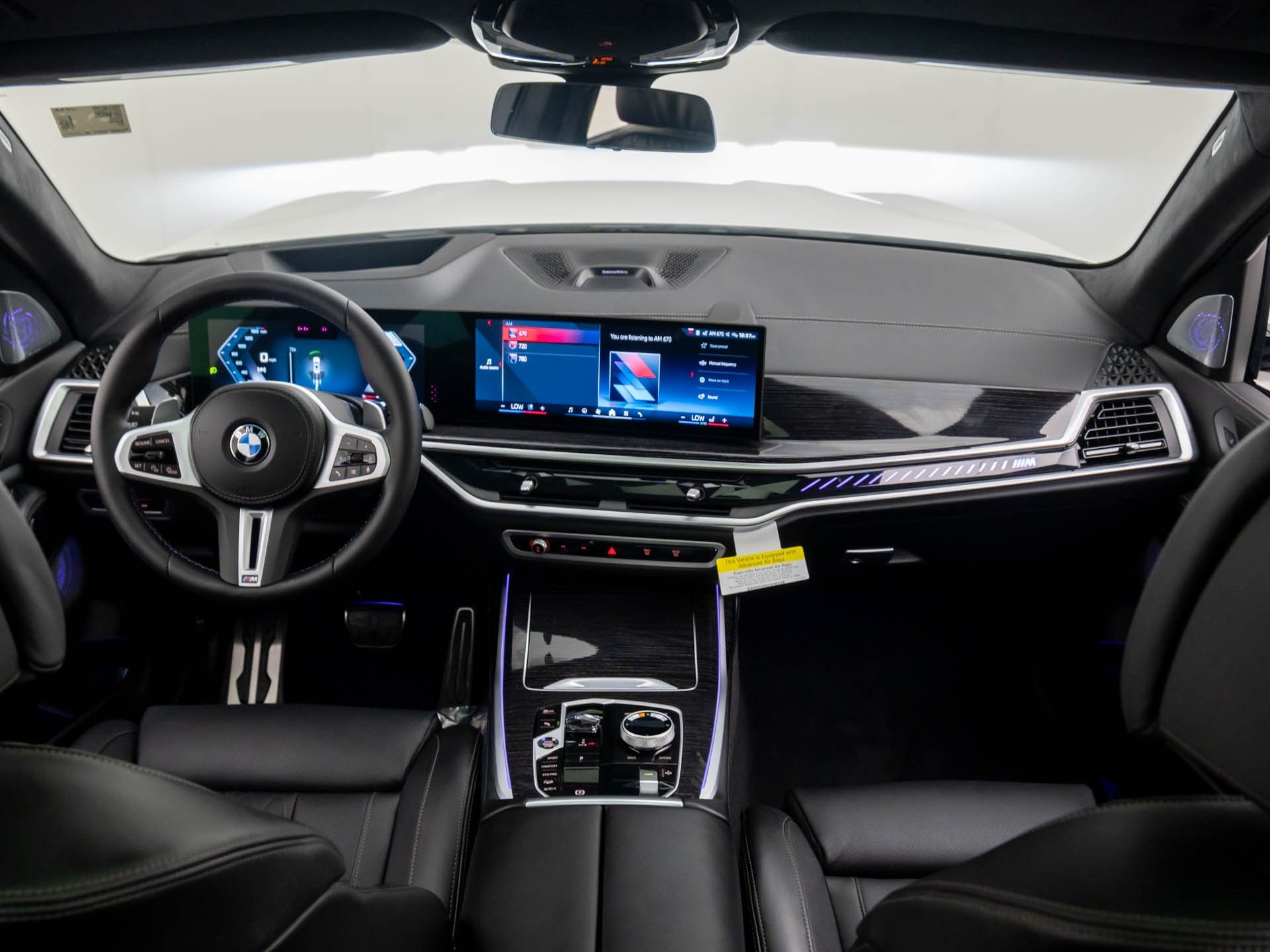 New 2026 Mineral White Metallic BMW M60i image 10