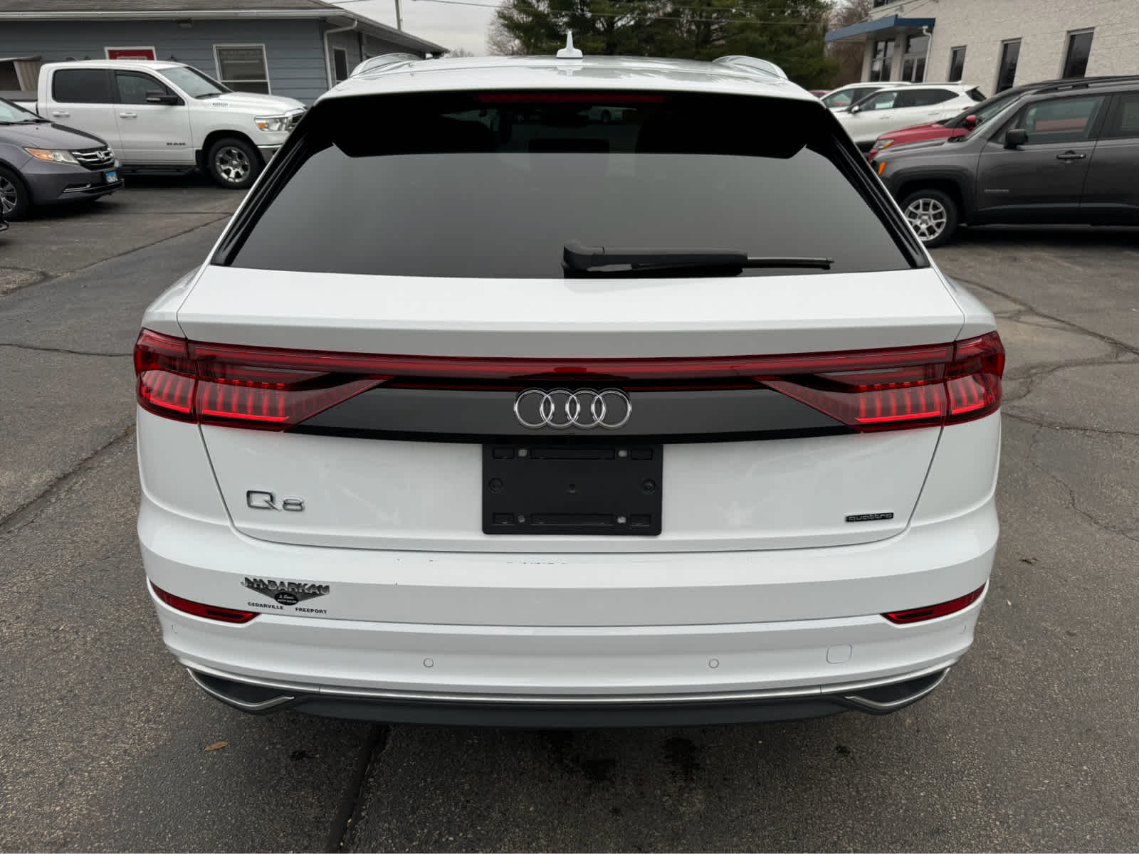 2022 Audi Q8 Premium Plus photo 4