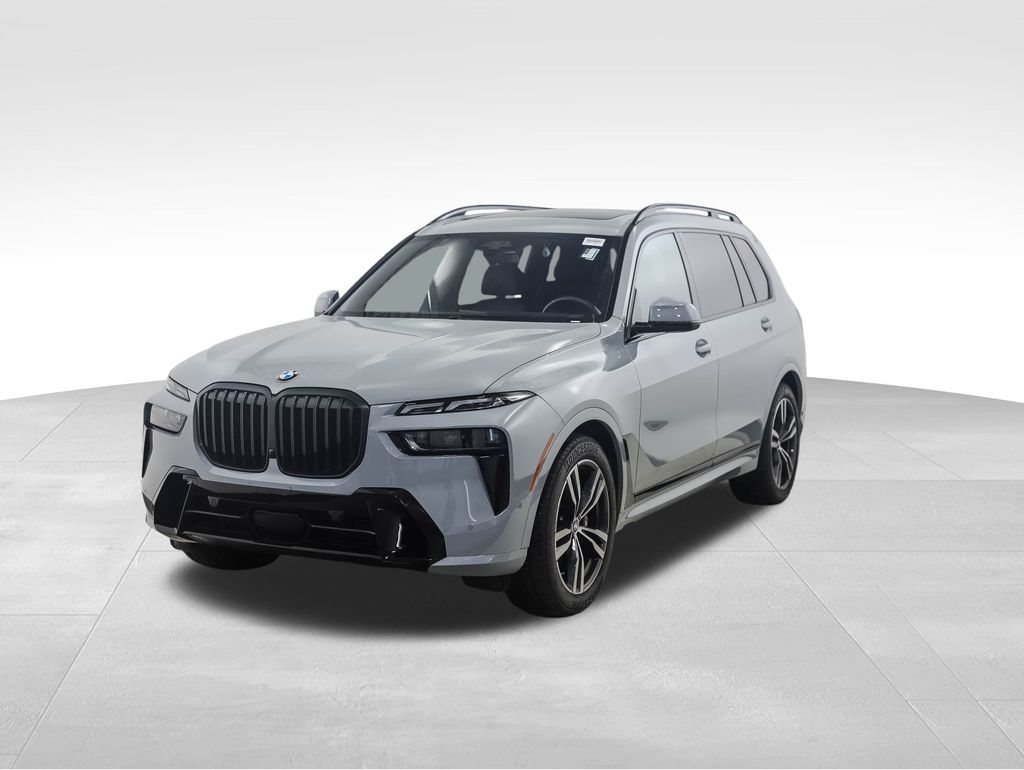 2023 BMW X7 40i's photo