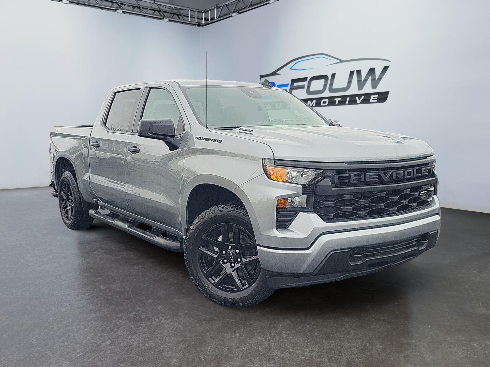 2026 Chevrolet Silverado Base's photo