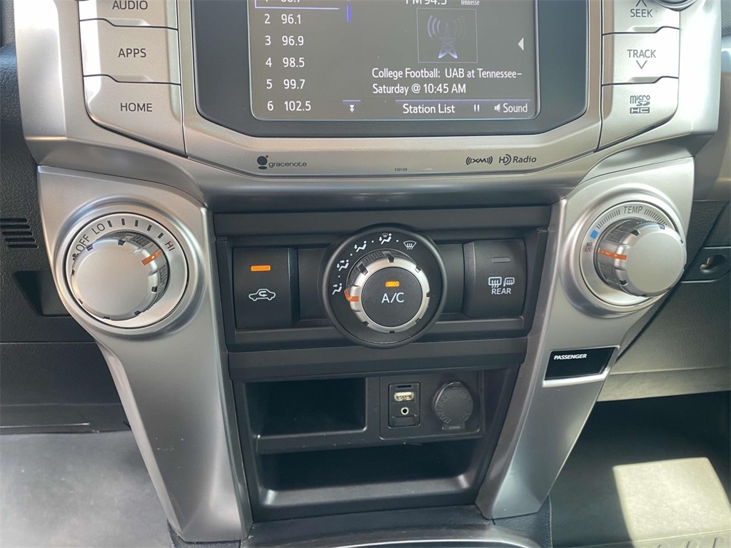 2018 Toyota 4Runner SR5 photo 22