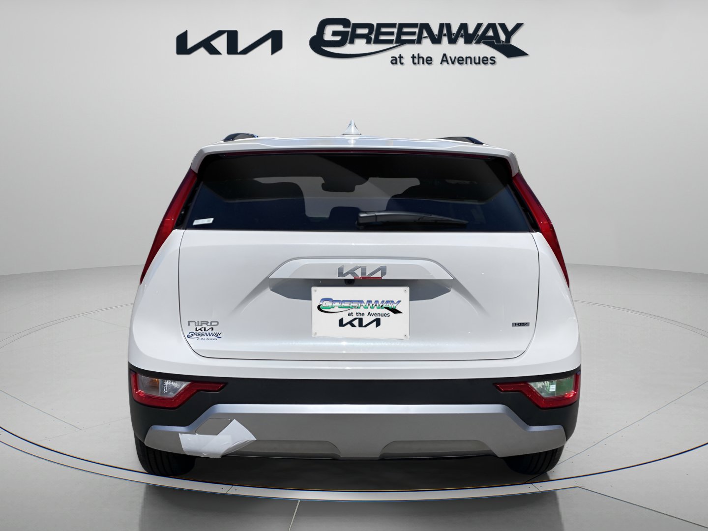 2025 Kia Niro LX photo 3