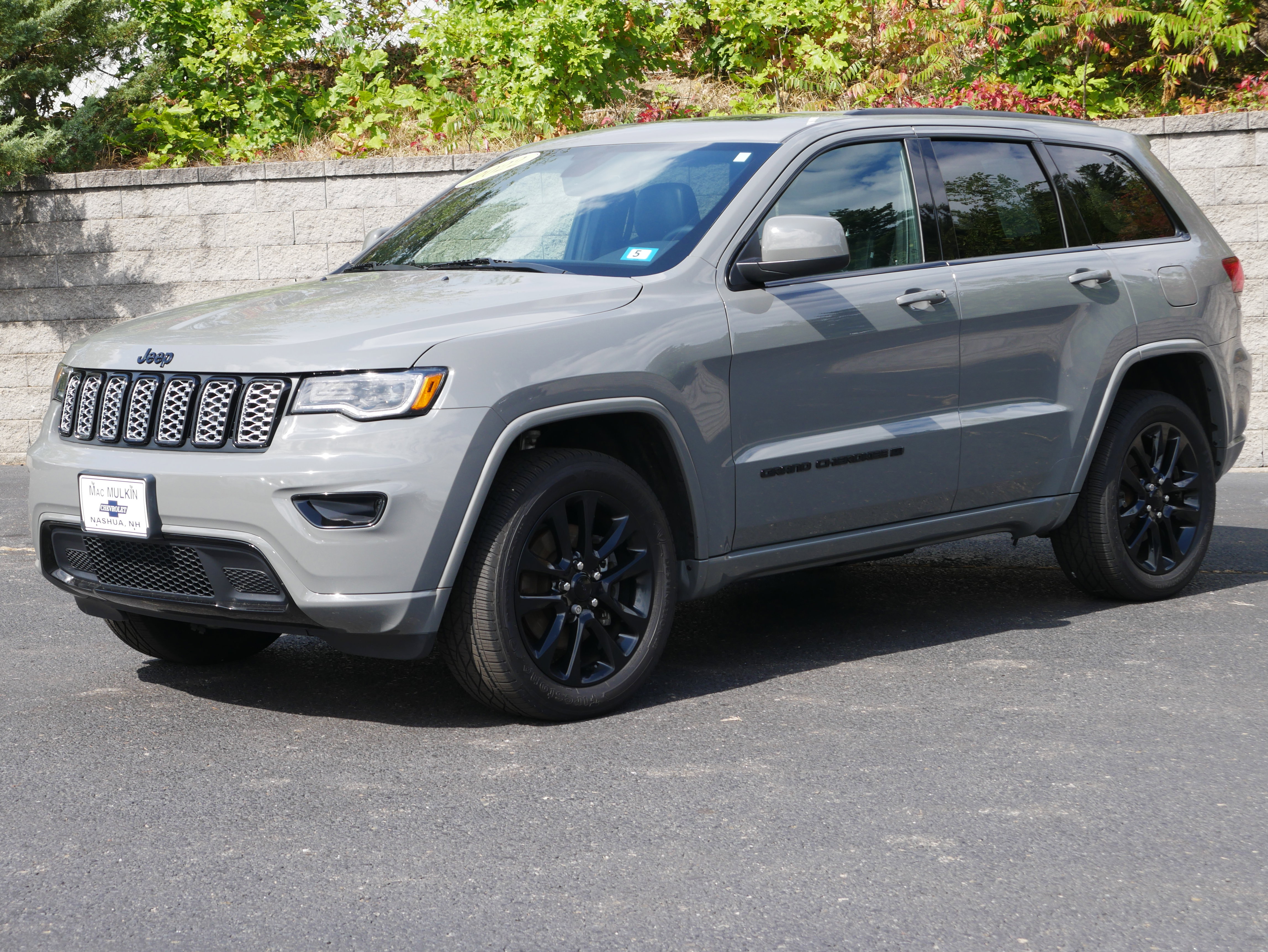 2022 Jeep Grand Cherokee WK Laredo X's photo