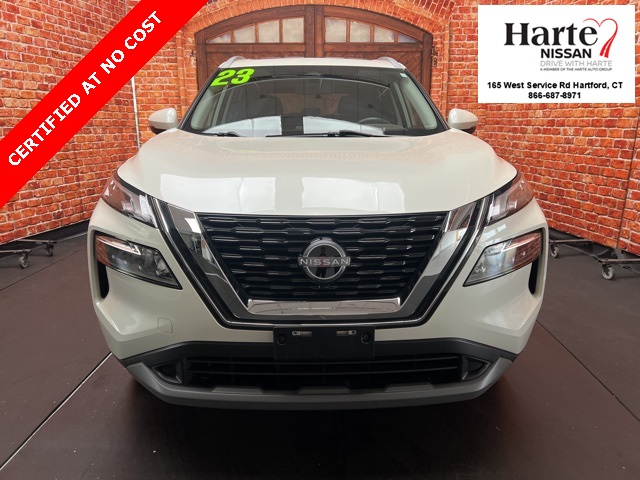 2023 Nissan Rogue SV photo 2