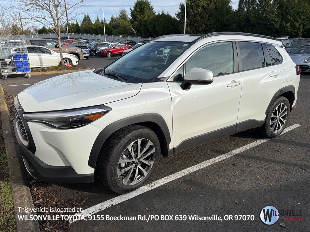 2023 Toyota Corolla Cross XLE's photo