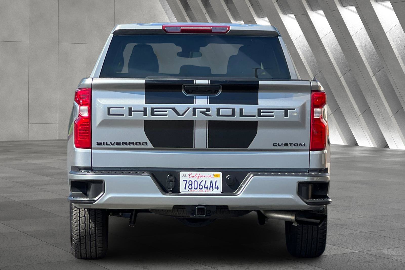 2024 Chevrolet Silverado 1500 Custom photo 4