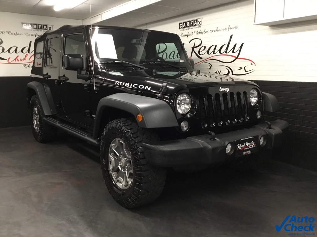 2015 Jeep Wrangler Unlimited Rubicon photo 2