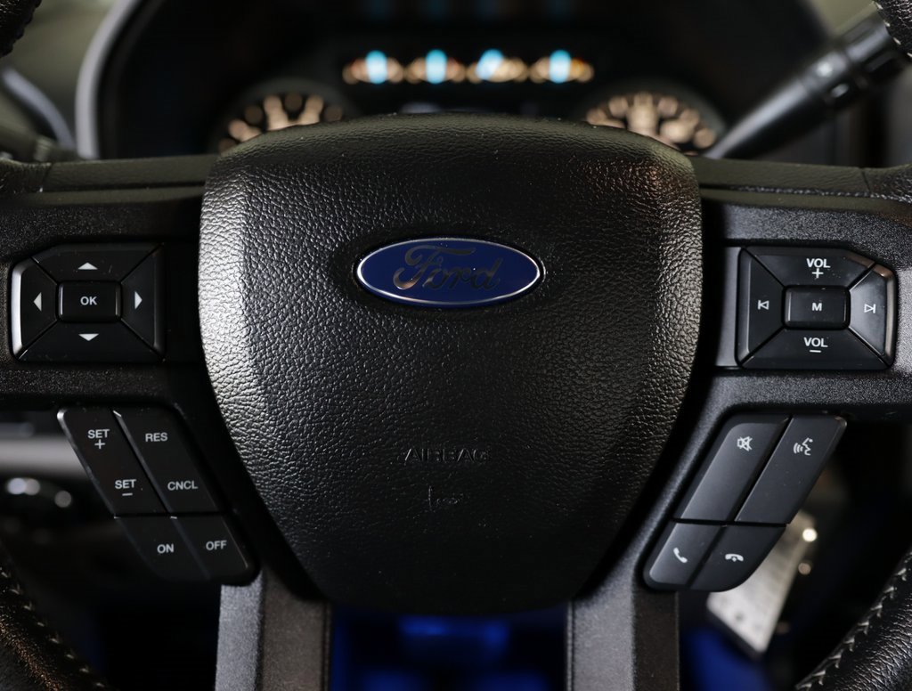 2015 Ford F-150 XLT photo 10