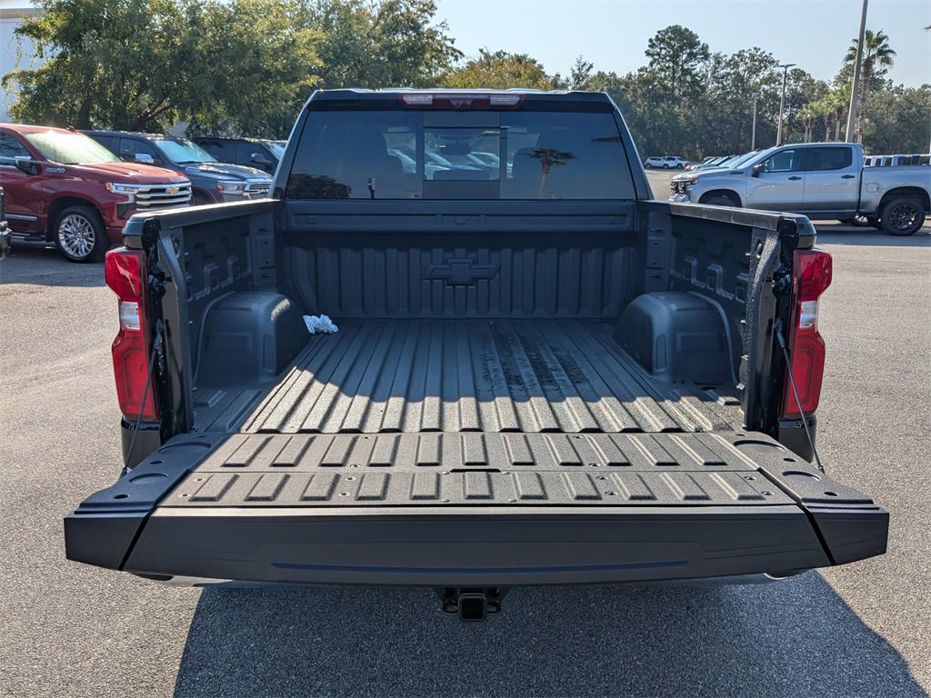 2026 Chevrolet Silverado 1500 LTZ photo 5