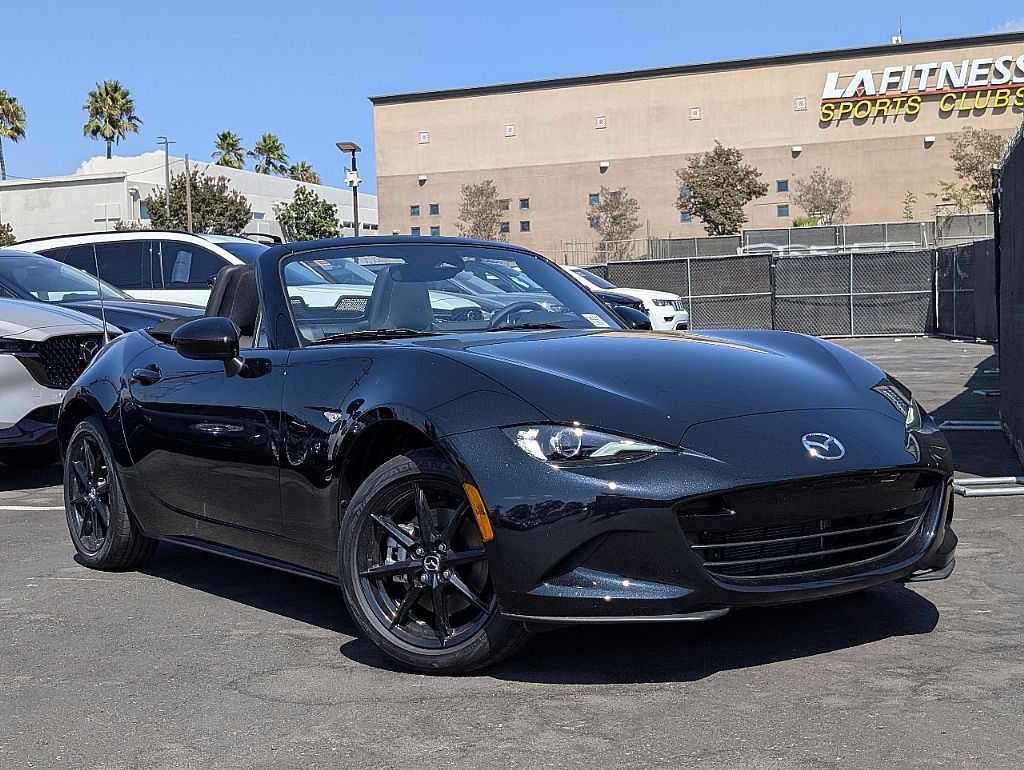2025 Mazda MX-5 Miata Miata Sport photo 2
