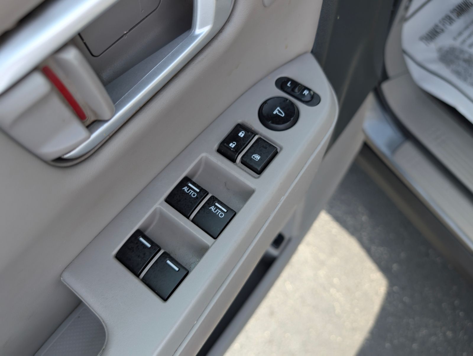 2011 Honda Pilot Touring photo 12
