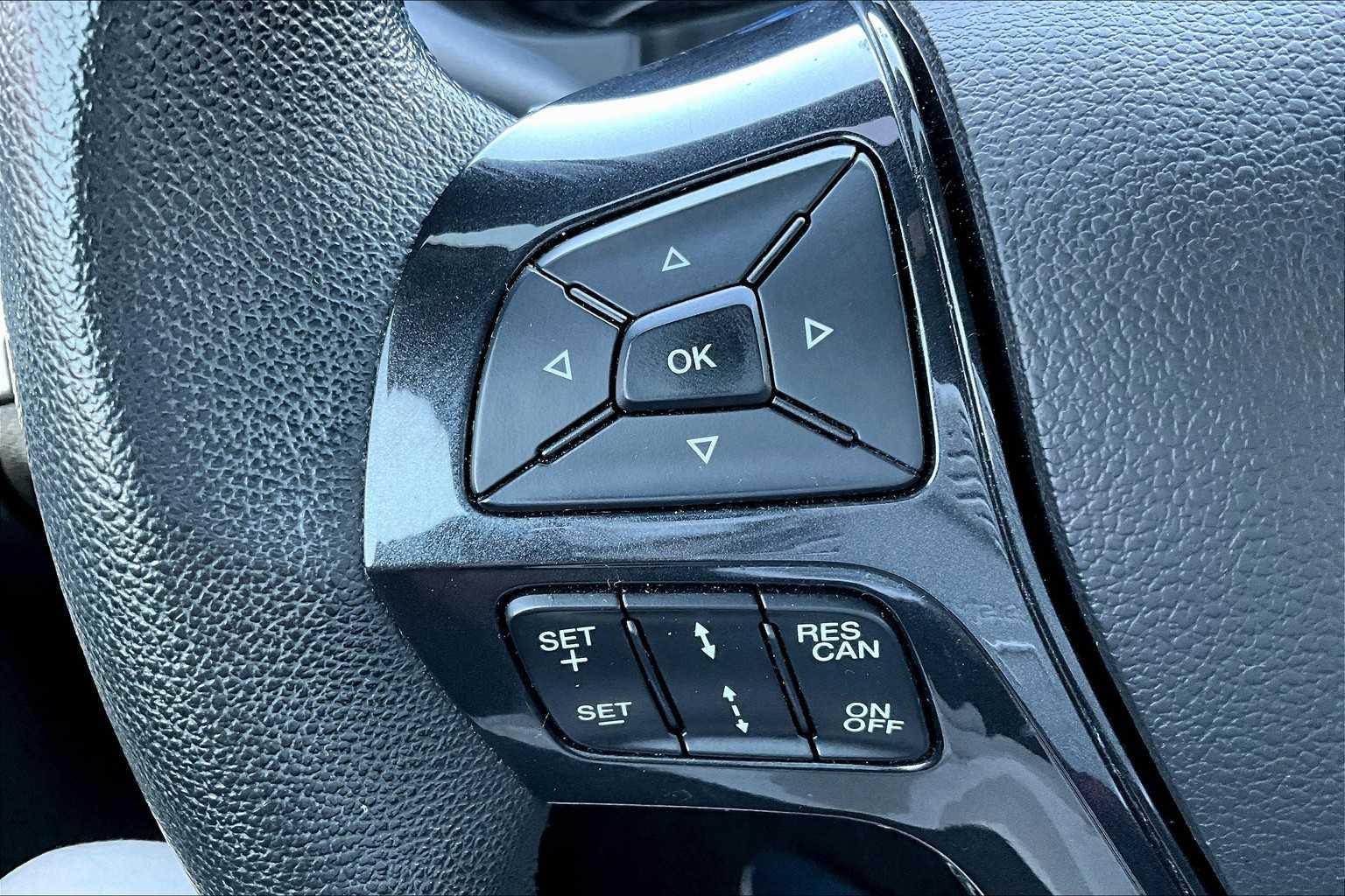 2018 Ford Explorer XLT photo 19