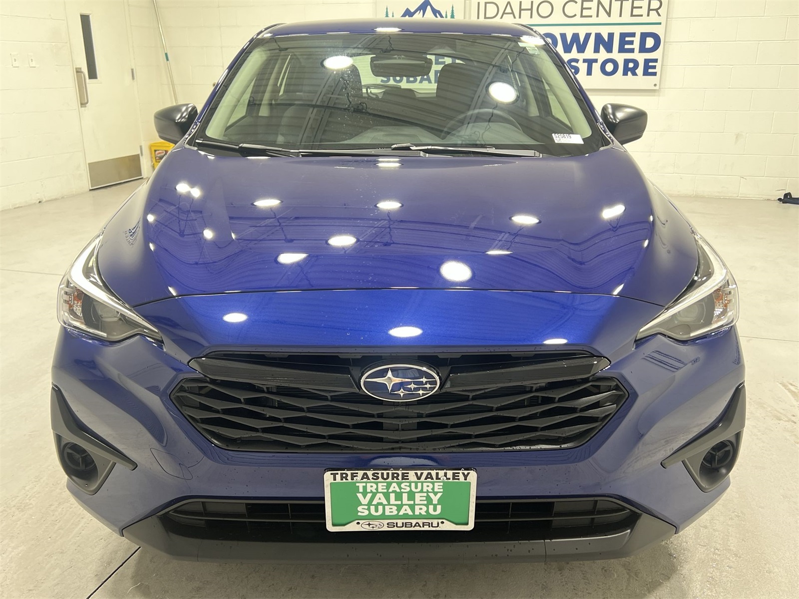 2025 Subaru Impreza Base photo 2