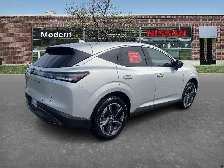 2025 Nissan Murano SL photo 4
