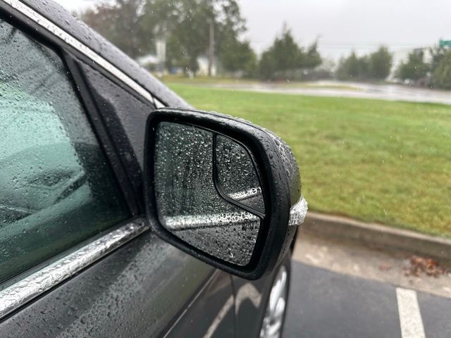 2018 Ford Edge Titanium photo 10