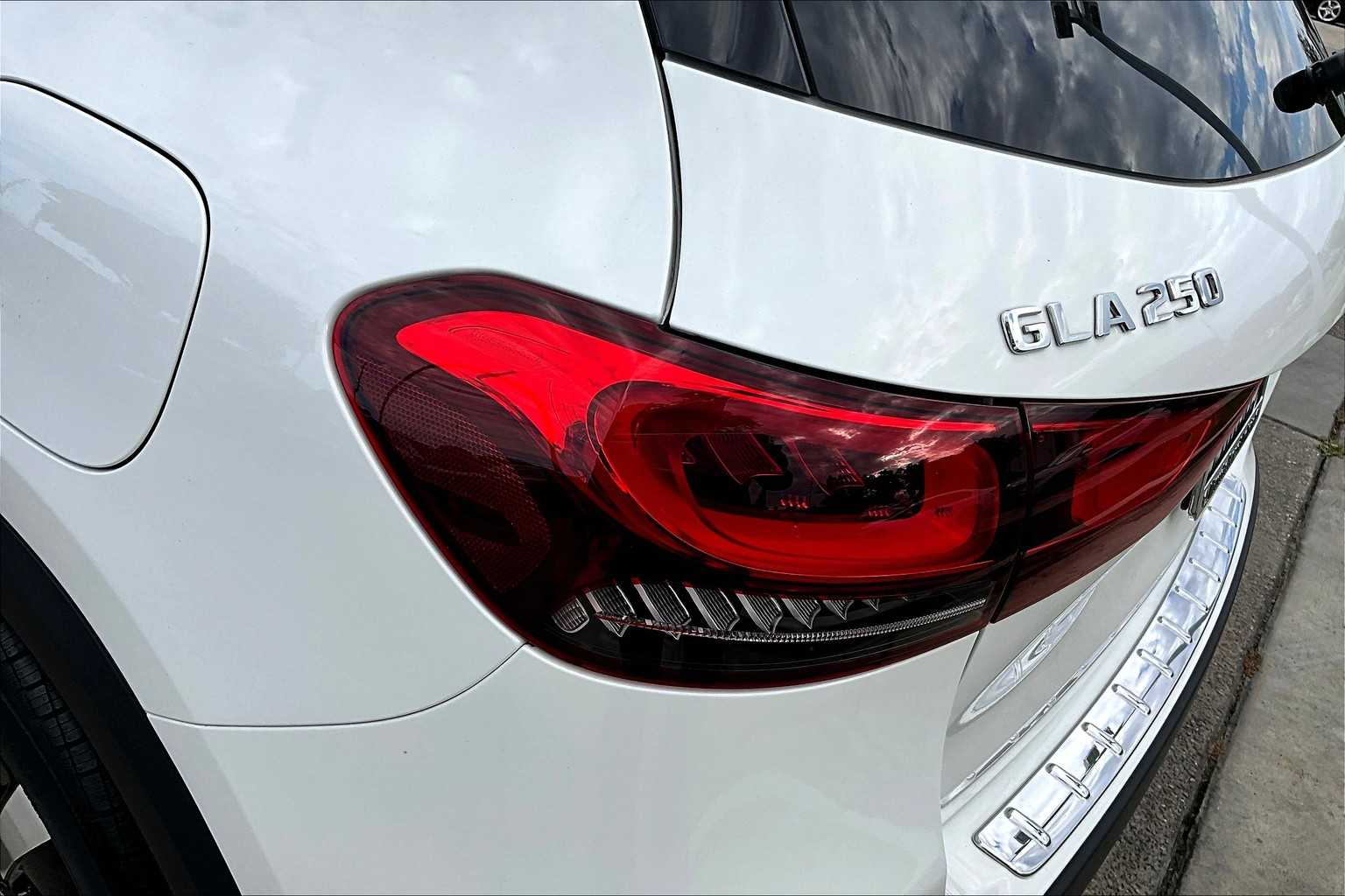 2023 Mercedes Benz GLA 250 photo 28