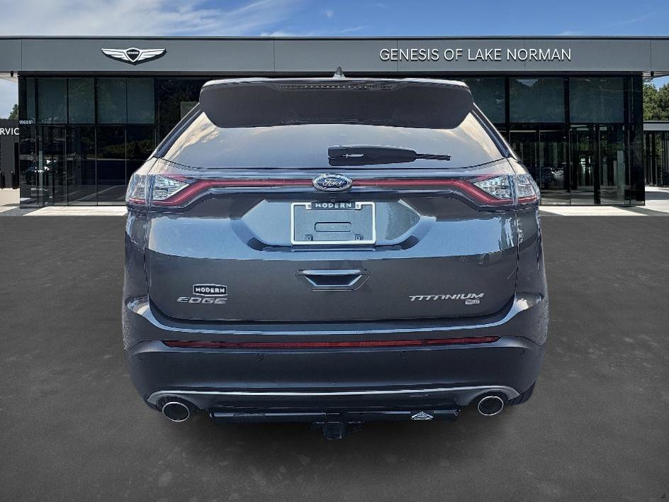 2017 Ford Edge Titanium photo 4