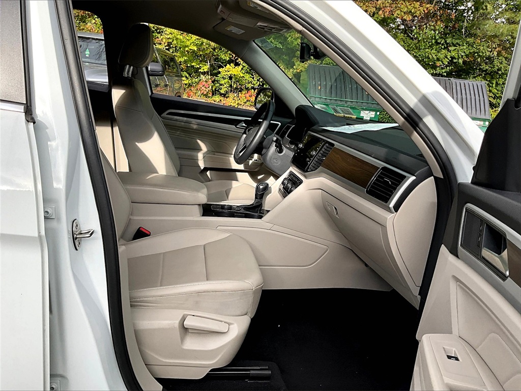 2022 Volkswagen Atlas V6 SE Technology photo 13