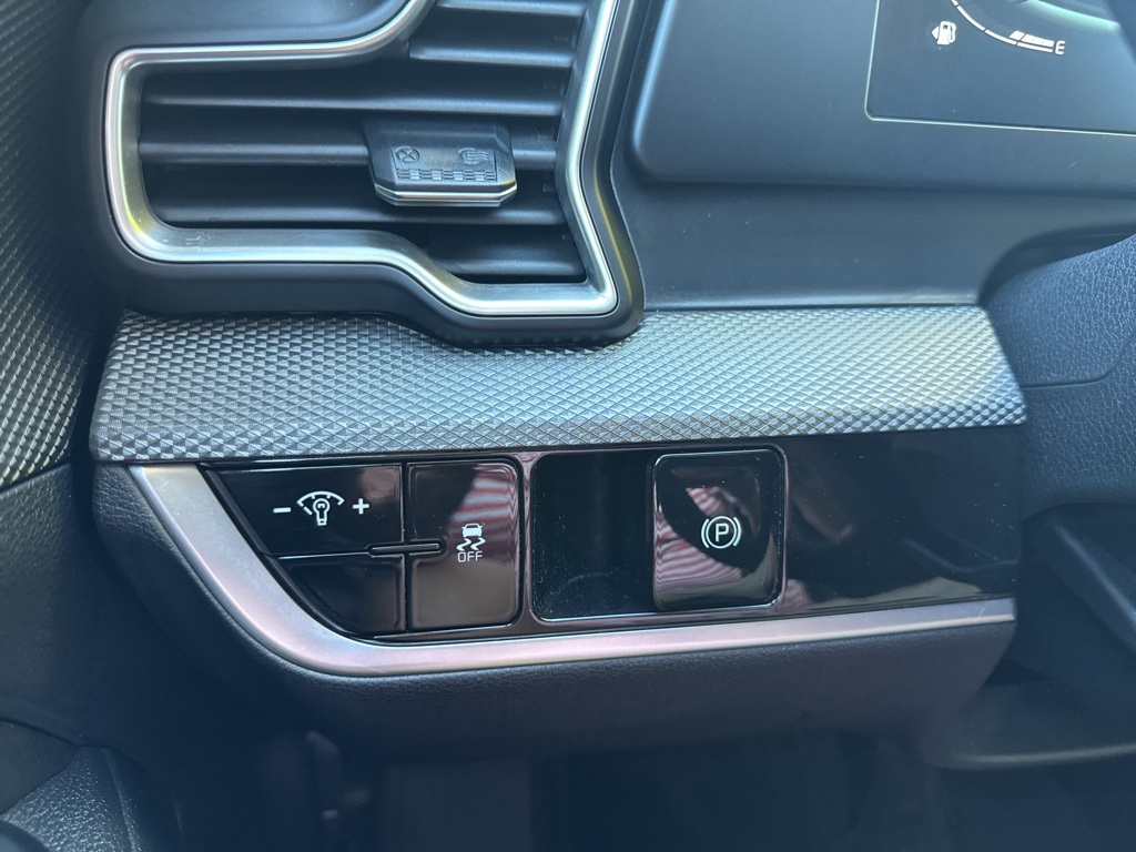 2024 Kia Sportage LX photo 7