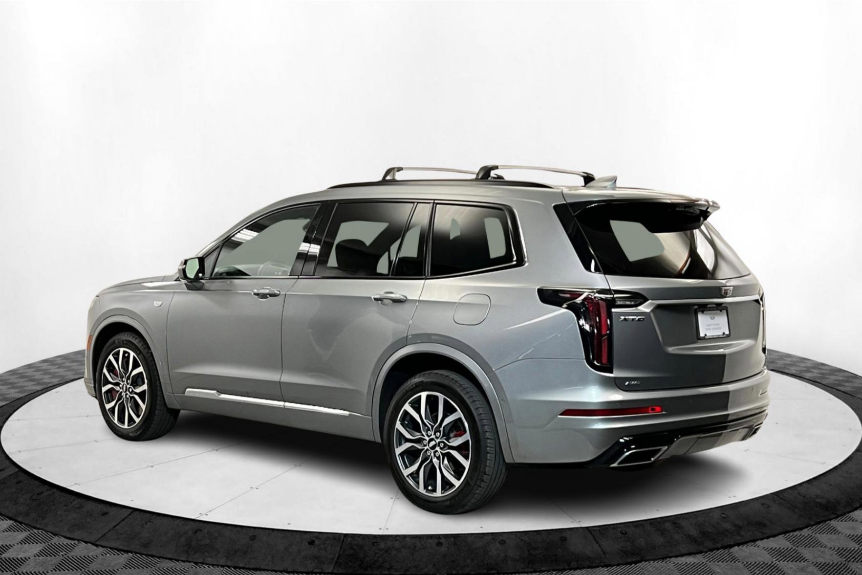 2024 Cadillac XT6 Sport photo 3