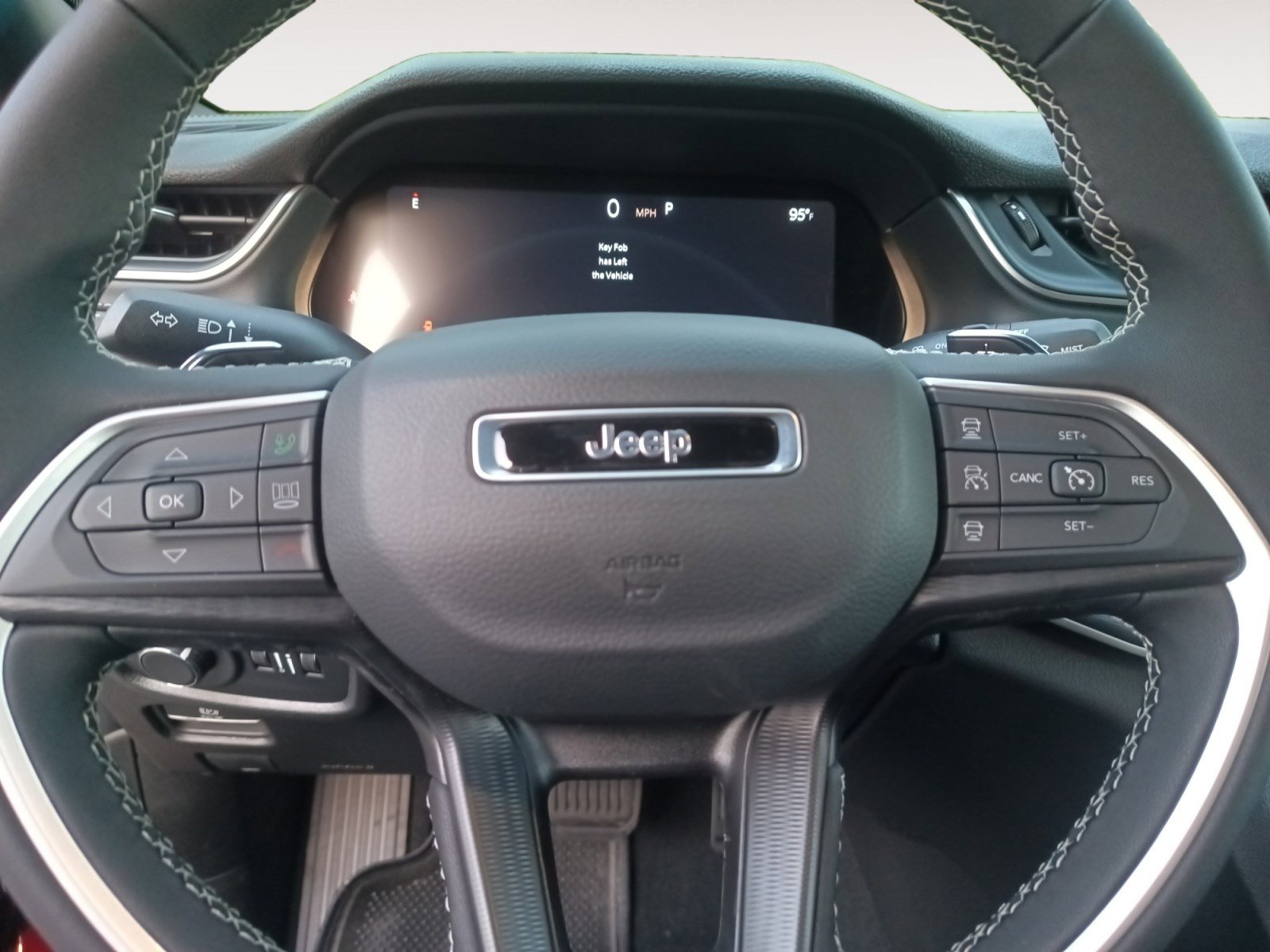 2025 Jeep Grand Cherokee L photo 10