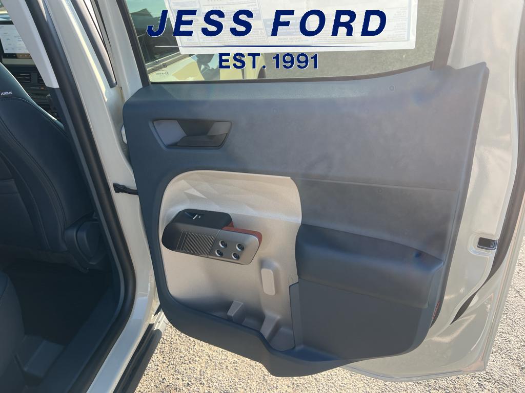 2025 Ford Maverick Lariat photo 13