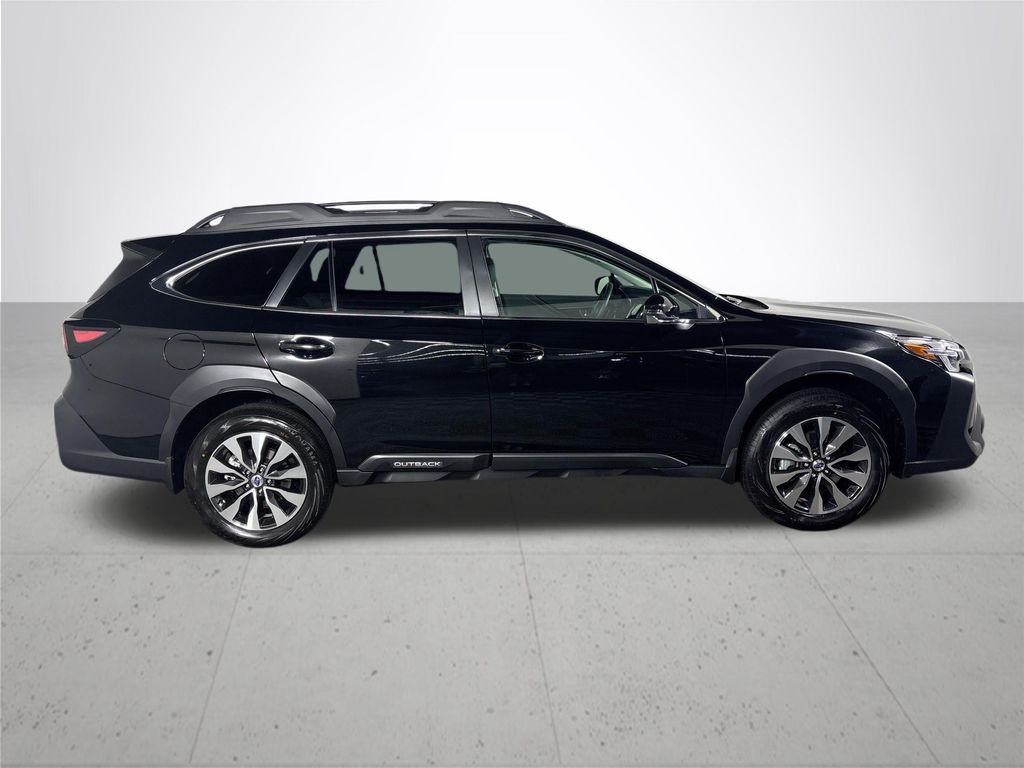 2025 Subaru Outback Limited XT photo 4