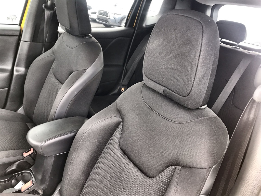 2018 Jeep Renegade Latitude North Edition photo 10