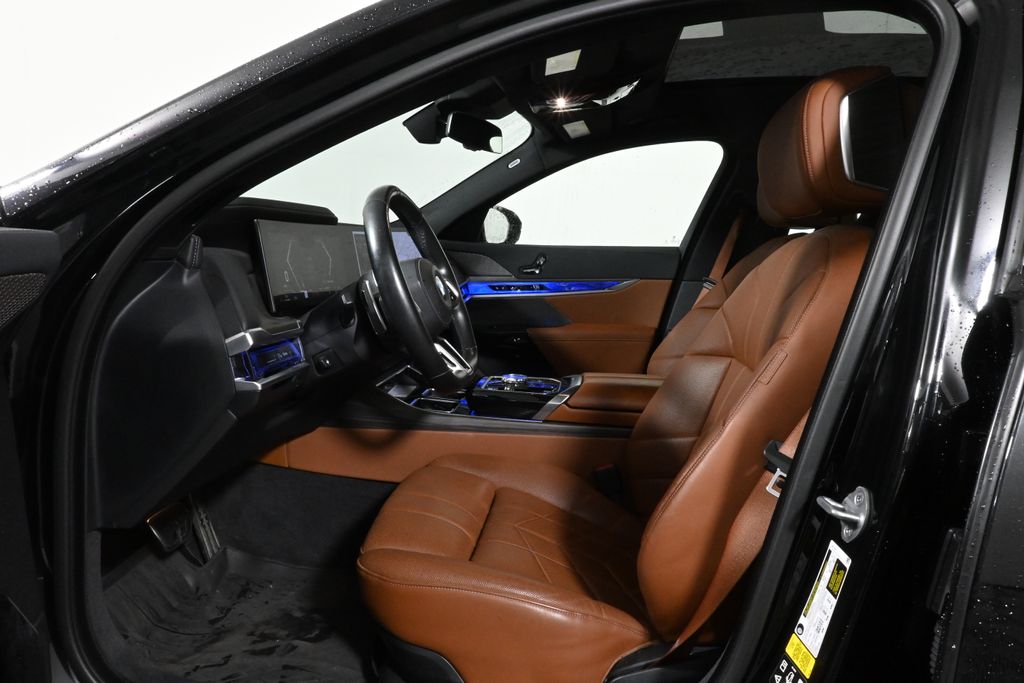 2024 Bmw 760i xDrive photo 2