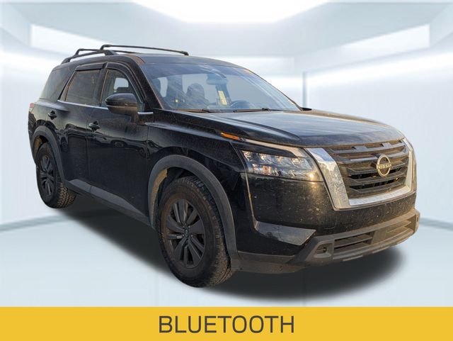 2023 Nissan Pathfinder SV photo 3