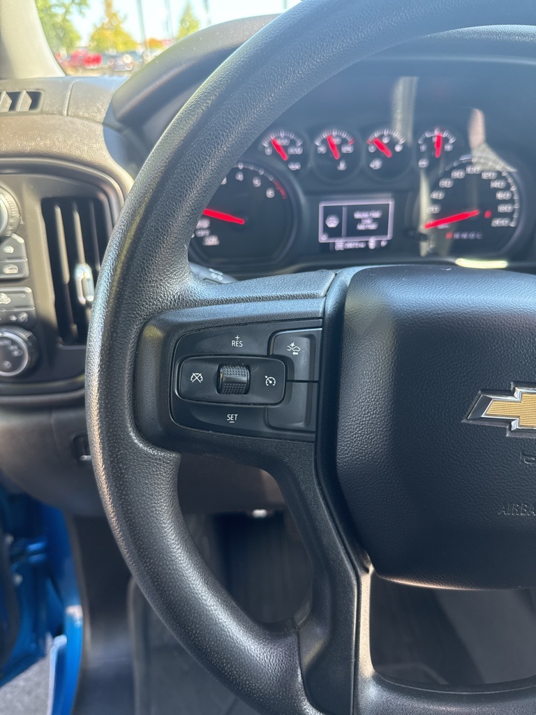 2023 Chevrolet Silverado 1500 Custom photo 35