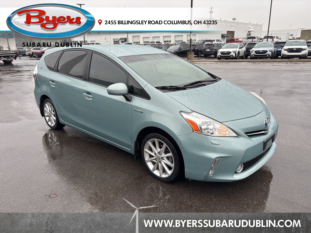 2014 Toyota Prius v Five