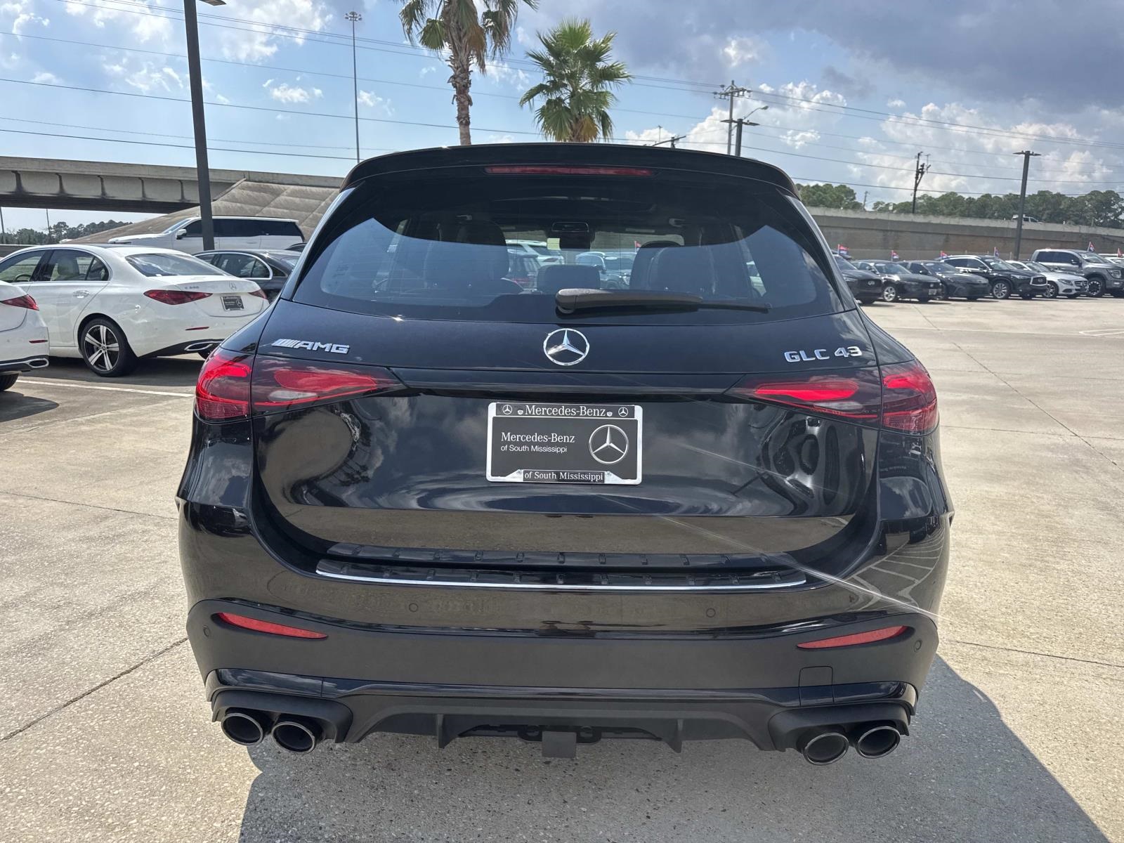 2026 Mercedes Benz GLC 43 AMG 4MATIC photo 3