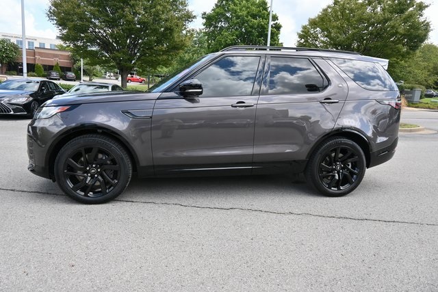2023 Land Rover Discovery S R-Dynamic photo 11