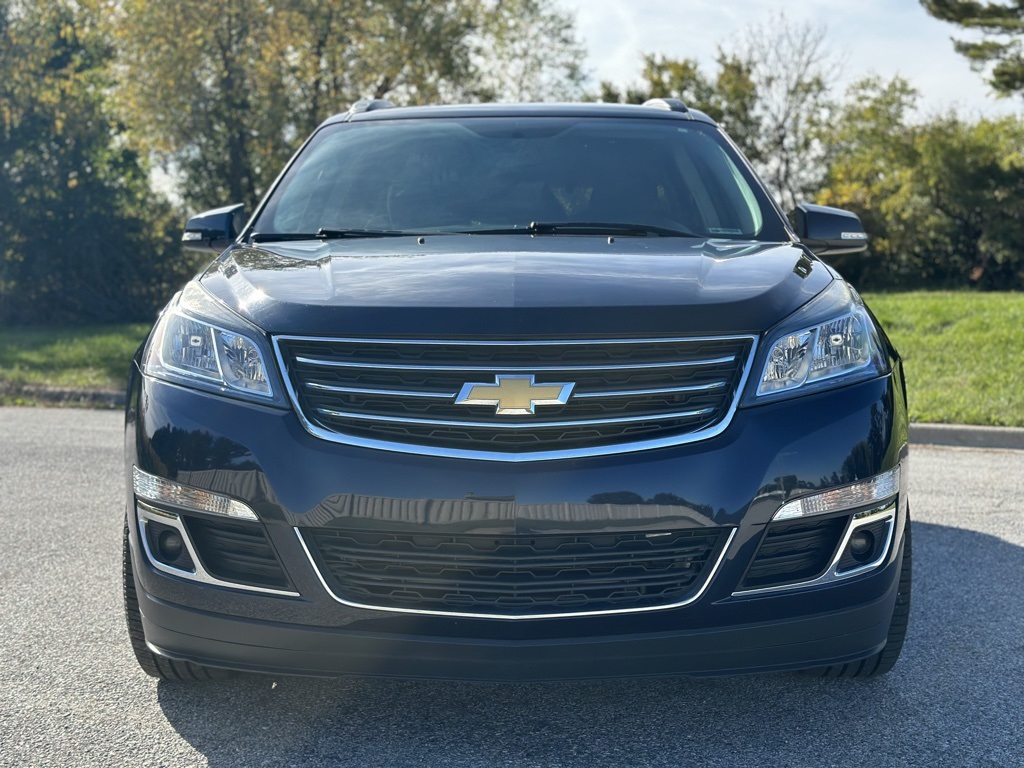 Used 2016 Chevrolet Traverse 1LT with VIN 1GNKRGKD4GJ111802 for sale in Schererville, IN
