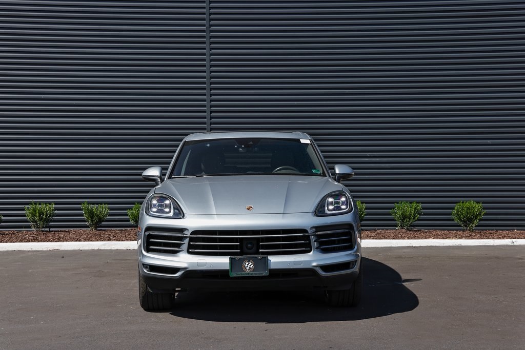 2022 Porsche Cayenne Base photo 10