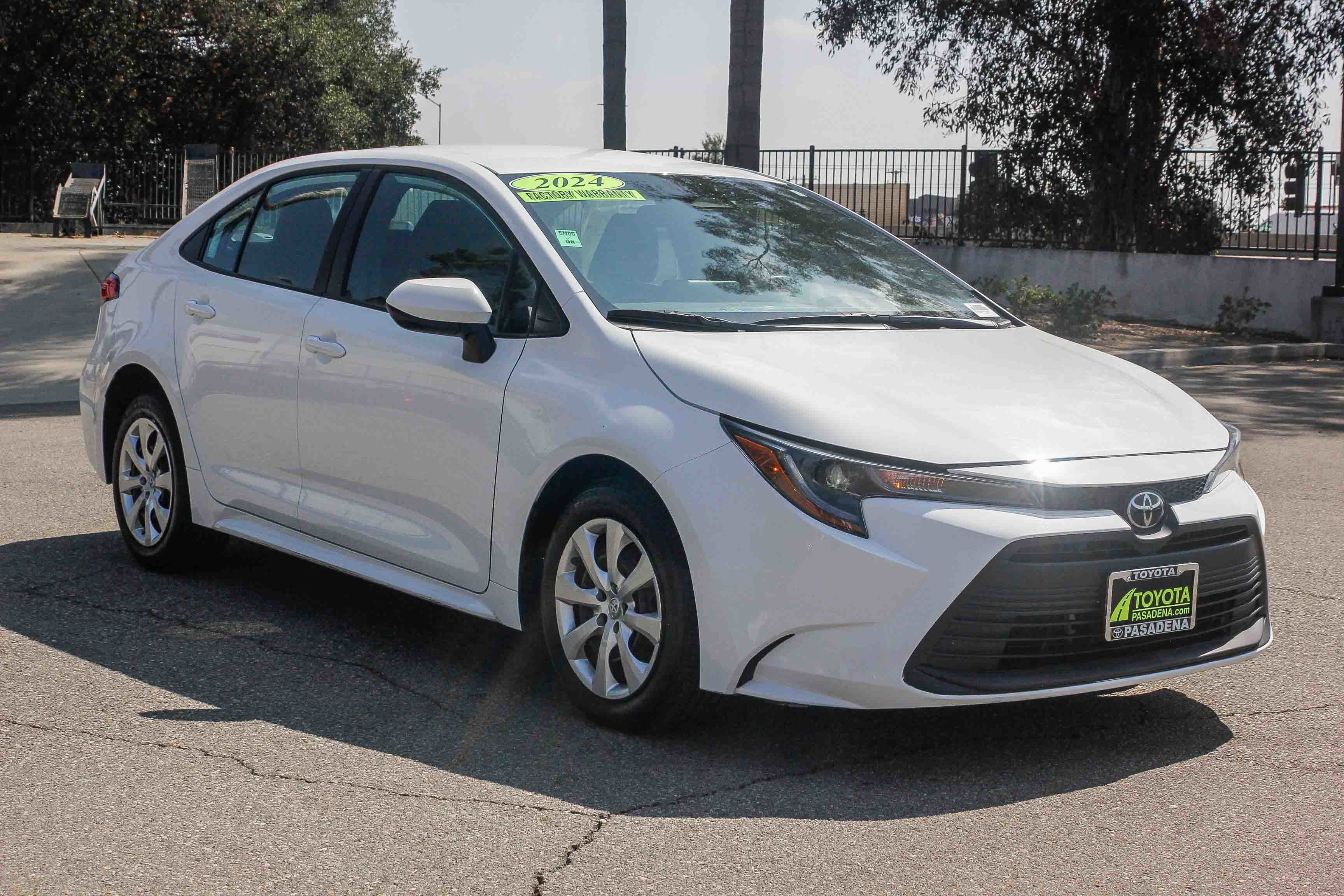 2024 Toyota Corolla LE photo 2