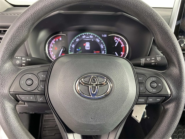 2023 Toyota RAV4 LE photo 13