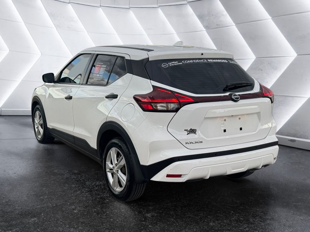 2023 Nissan Kicks S photo 5