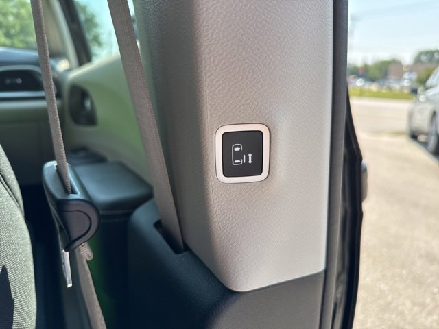 2023 Chrysler Voyager LX photo 34